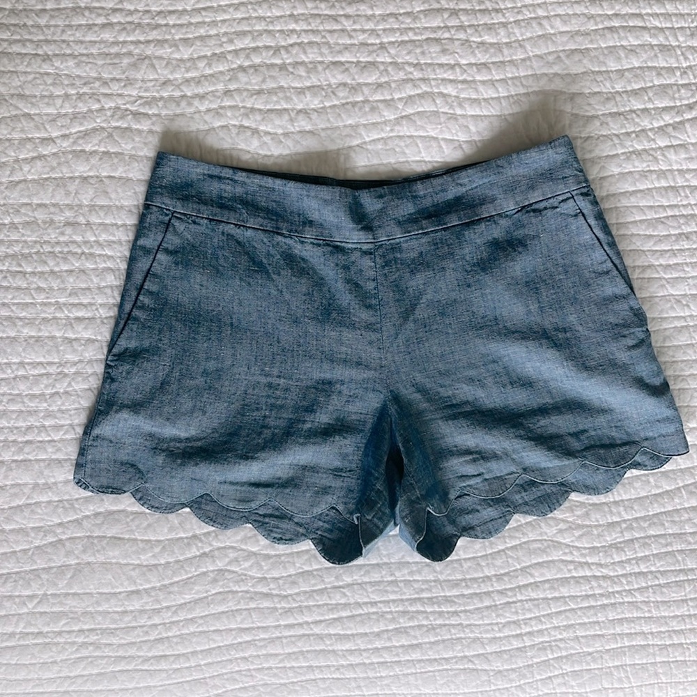 Loft scalloped shorts